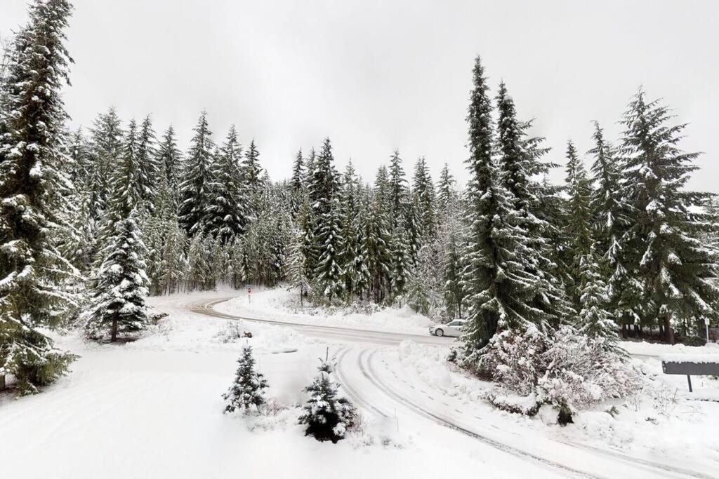 Powderhorn By Whistler Blackcomb Vacation Rentals Extérieur photo