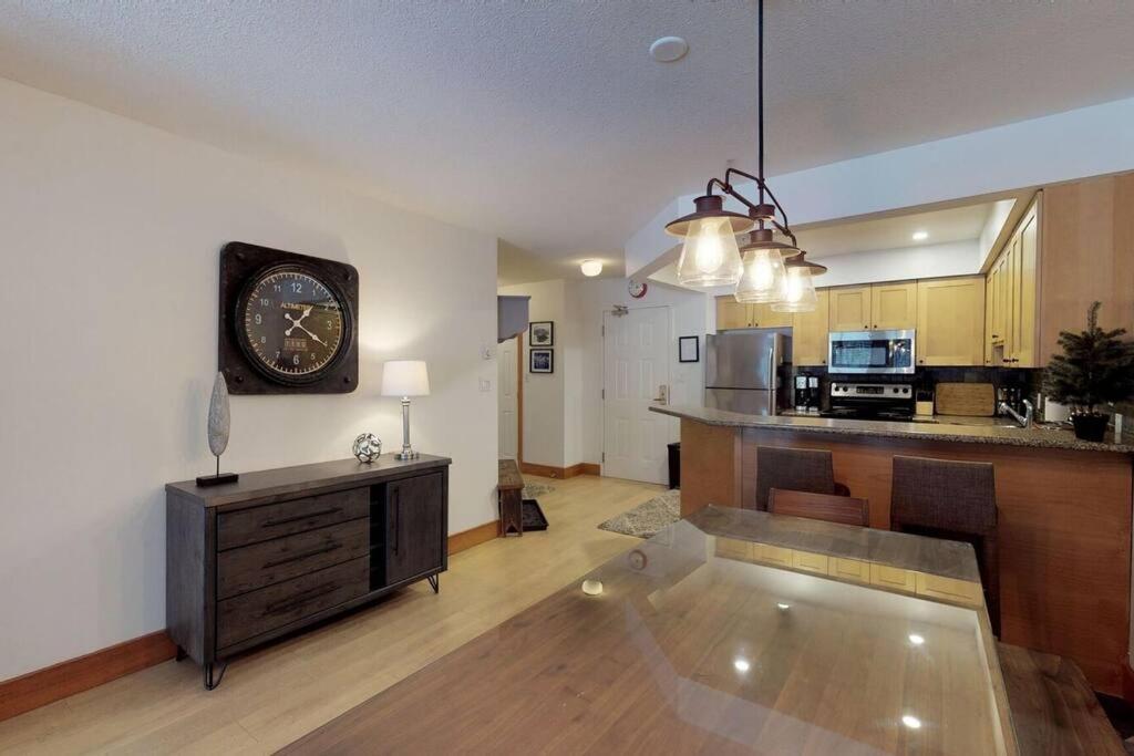 Powderhorn By Whistler Blackcomb Vacation Rentals Extérieur photo