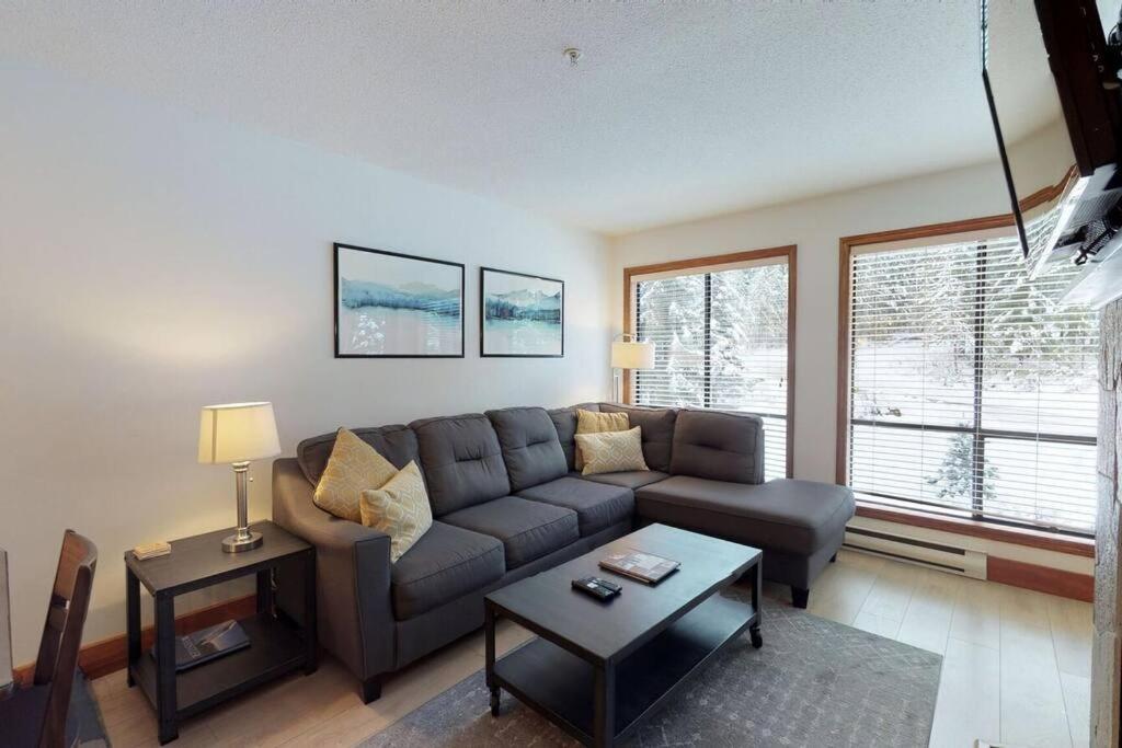 Powderhorn By Whistler Blackcomb Vacation Rentals Extérieur photo